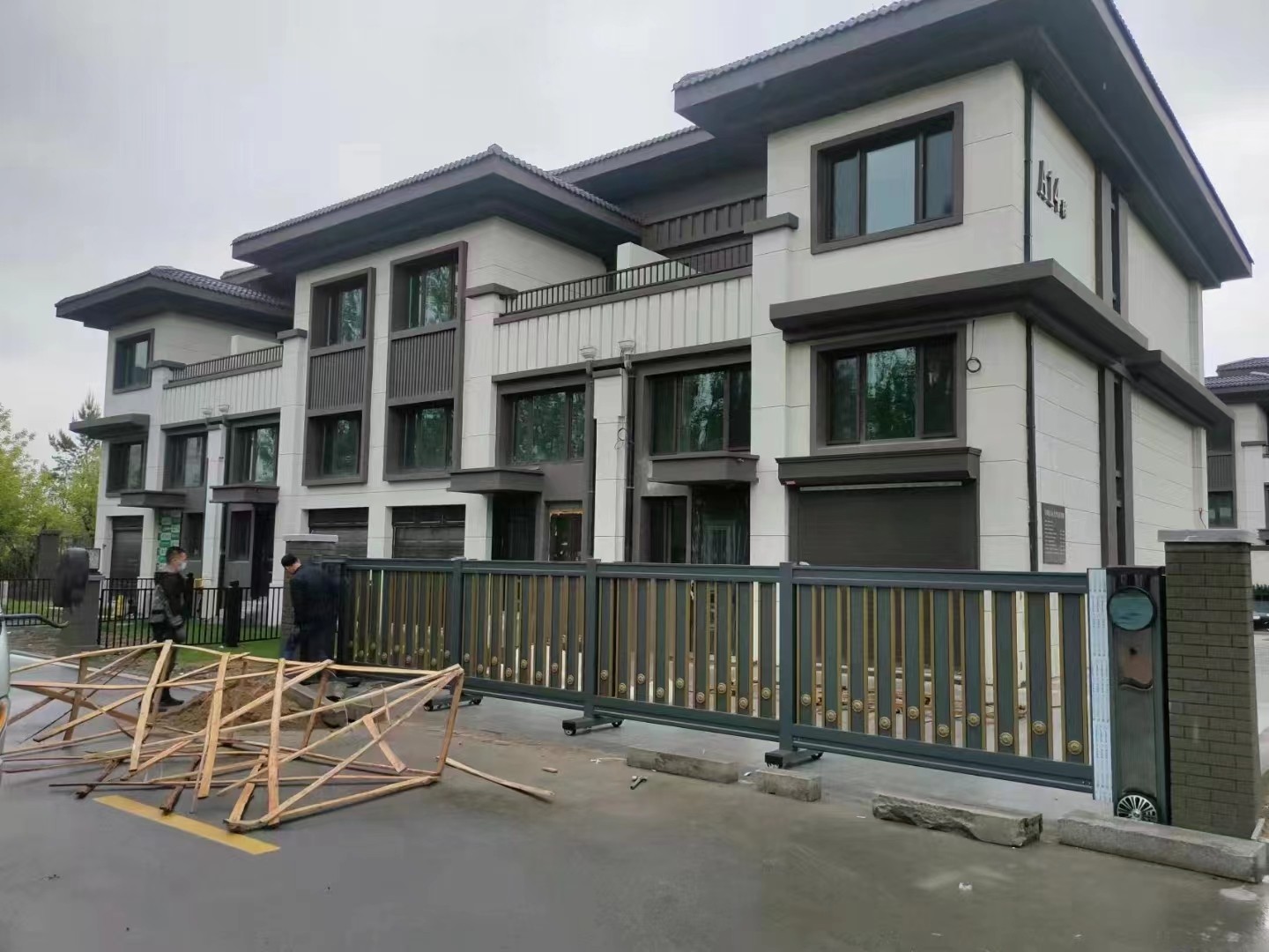 京口区伸缩门电话