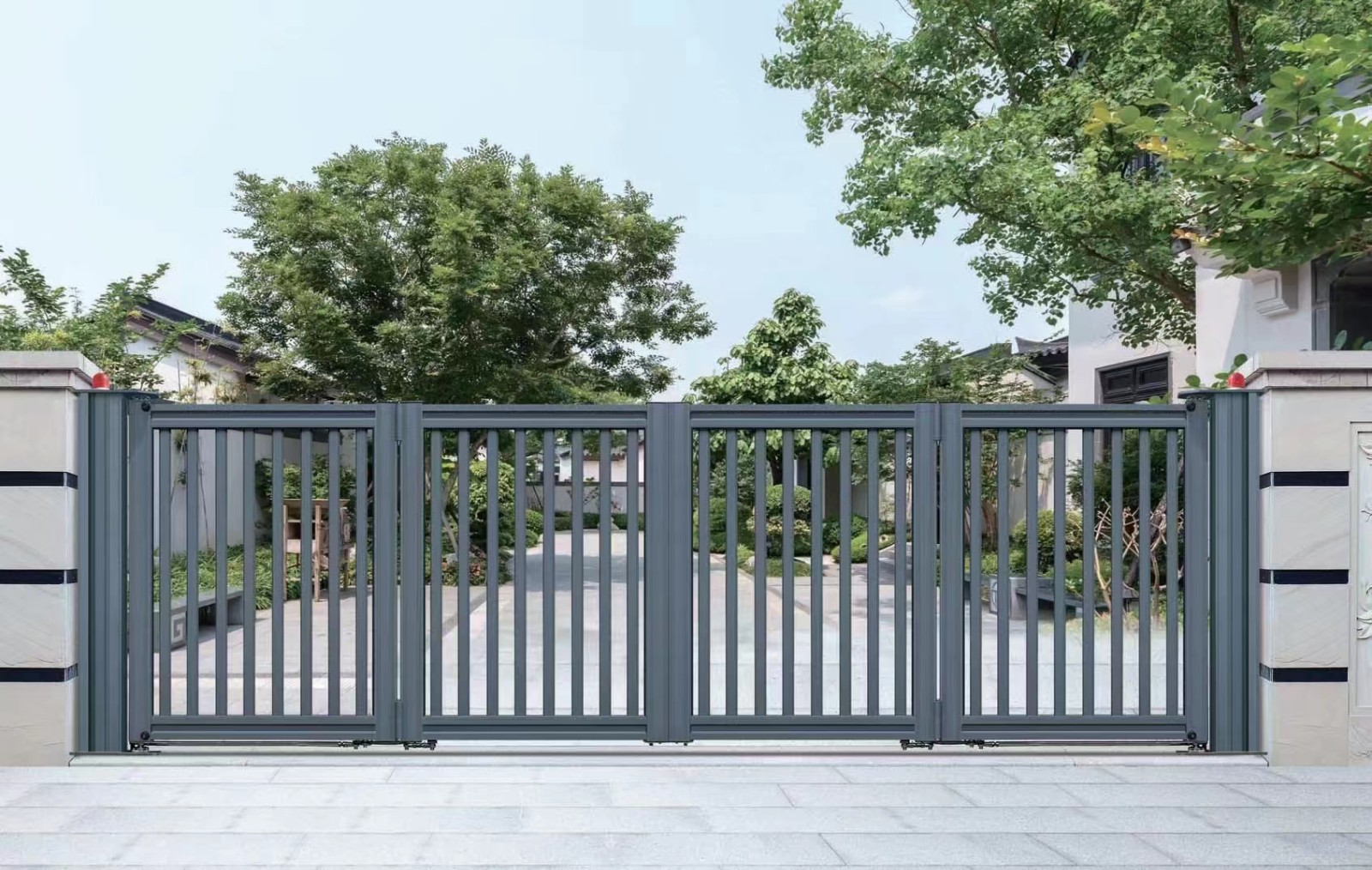 京口区伸缩门定制1